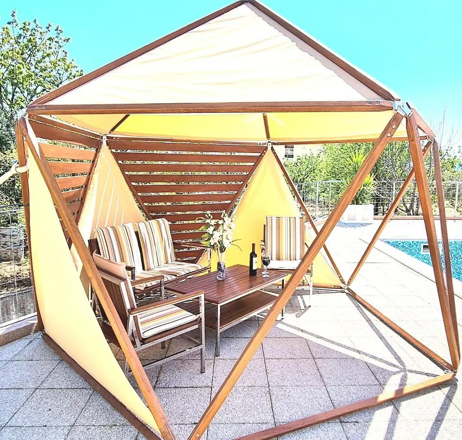 Holiday Home Mirador Kastel Stari